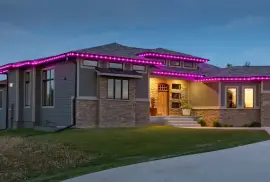 BlueHopper’s Year-Round Programmable LED Roofline Lighting