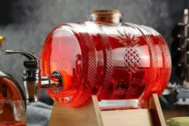 Bring luxurious elegance to your bar with Whiskey Decanter Sets