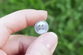 manufacturer of pearl buttons in India