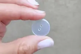 Transparent button manufacturers in India