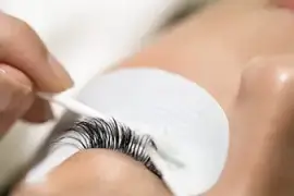 Eyelash Extensions – Carragheen