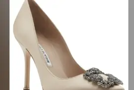 Manolo Blahnik Champagne Satin Hangisi 105mm Pumps – Timeless Elegance