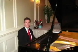 Hire Best NYC Piano Player in 2024