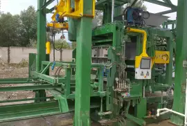 HOLLOW BLOCK & PAVING BLOCK MACHINE (AUTOMATIC) – 245.000 USD
