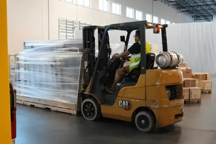 Flexible Warehouse Space at Cubework Suffolk with no hidden fees