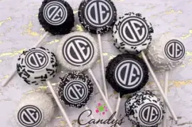 Candy's Cake Pops offers a wide range of personalized cake pops 