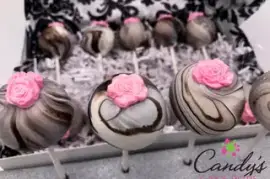 Candy's Cake Pops offers a wide range of personalized cake pops 